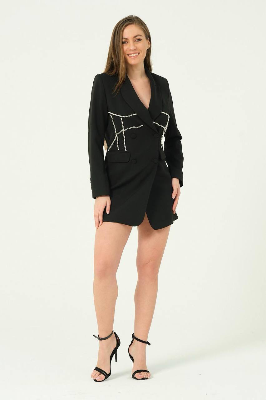 blazer dress party look Dressed and ready for the holidays/ Picking the right party dress
