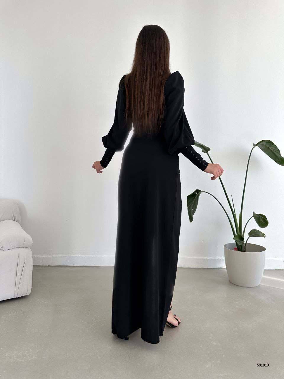 Elegant Black Long-Sleeve Gown with Sweetheart Neckline and High Slit for Formal Events Black / L Elegant Black Long-Sleeve Gown with Sweetheart Neckline and High Slit for Formal Events Black / L